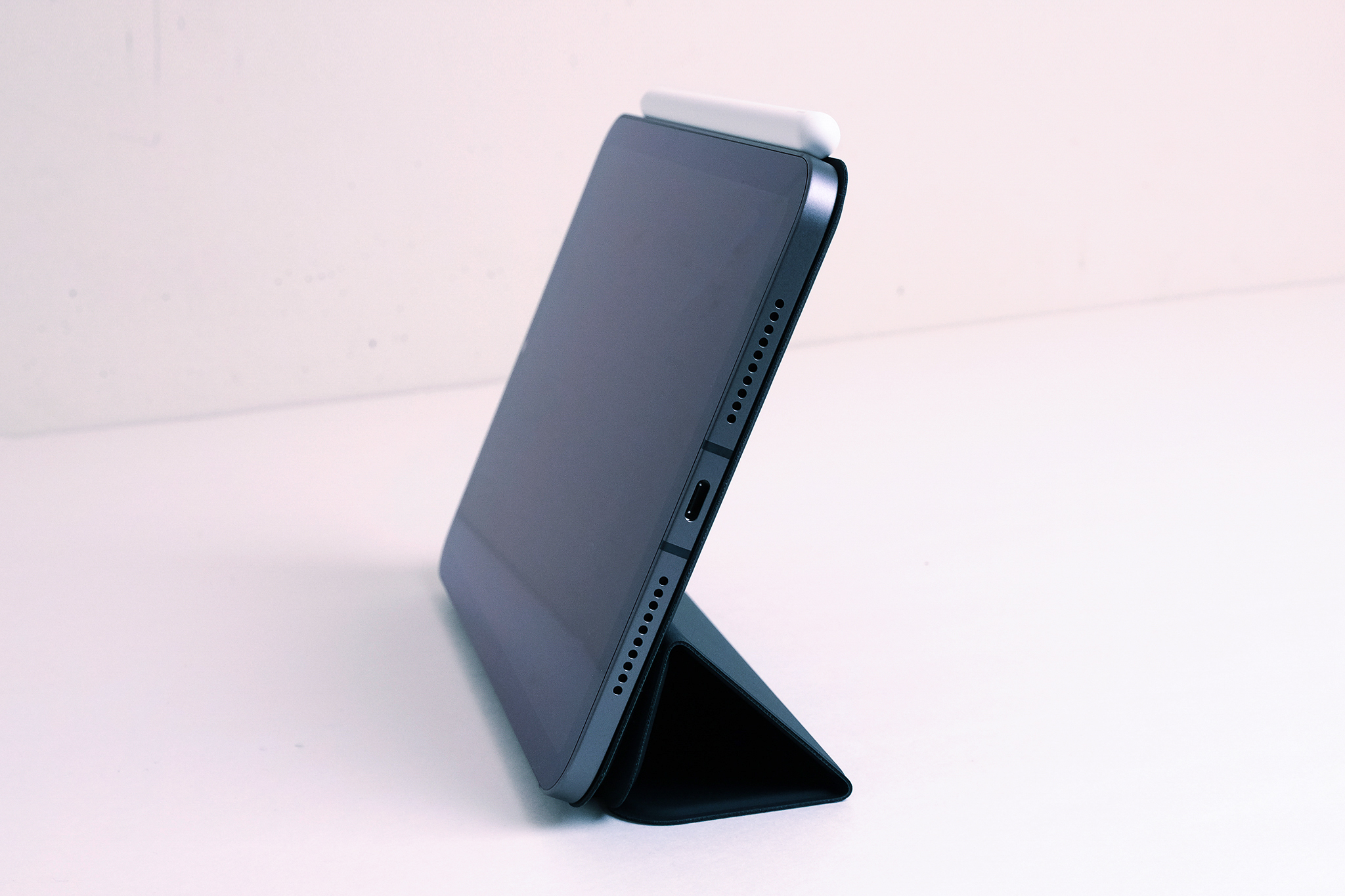 ESR iPad mini6 case  (カバー/ケース) の装着写真