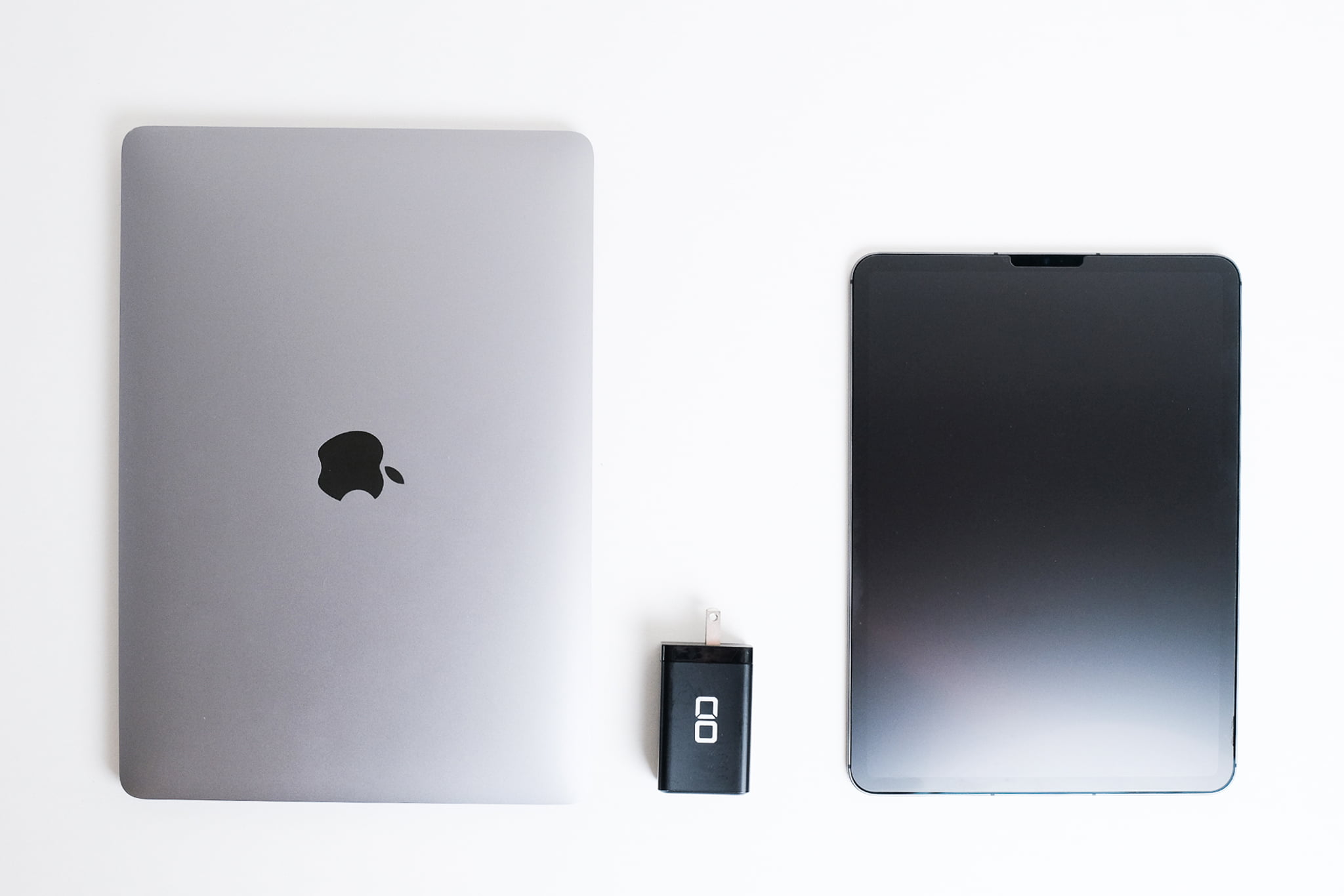 CIO LilNob 65W 3ポート レビュー｜Macbook iPad 使用者に超快適な充電器！