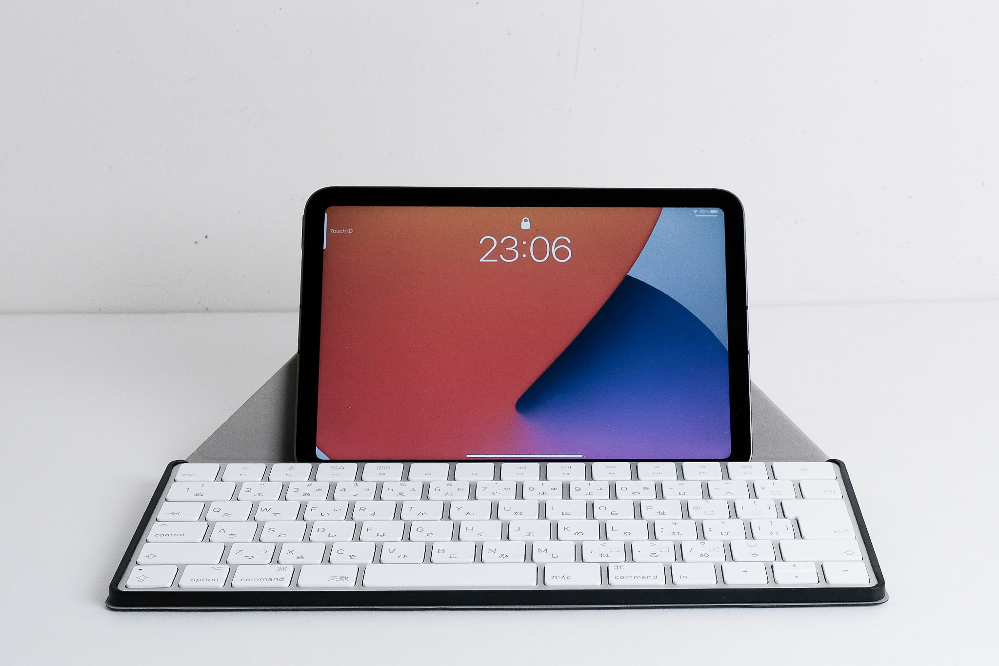 Apple 純正 MAGIC KEYBOARD【JIS配列】本体＆ケースのみ16