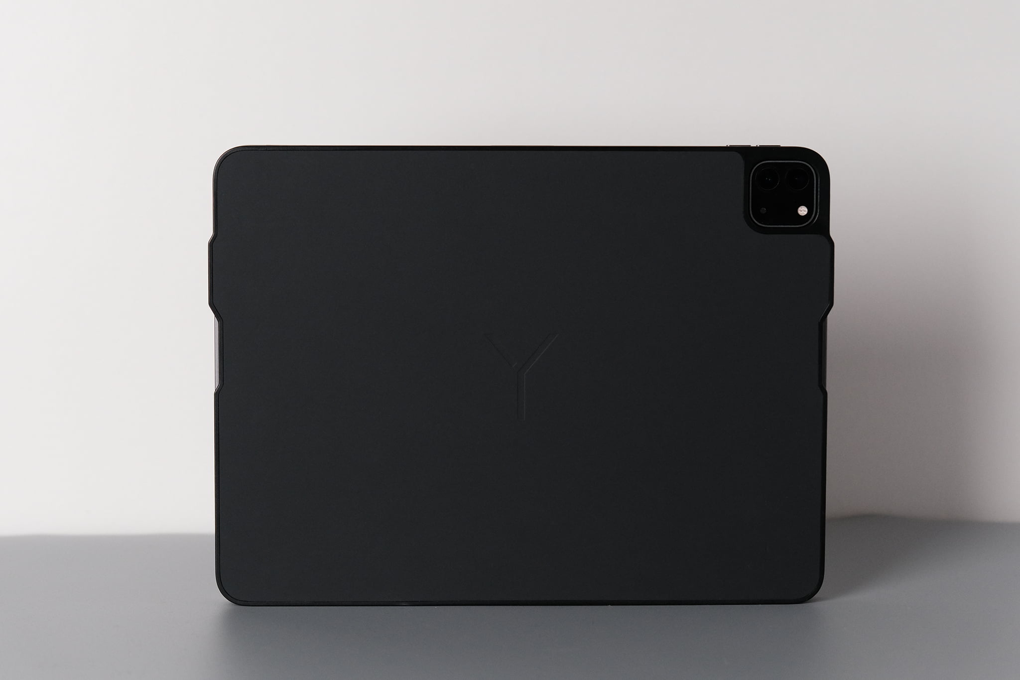 Brydge MAX+ 1年レビュー｜「 iPad ノートPC化 」を超絶スタイリッシュに！iPad用 キーボード＆トラックパッド